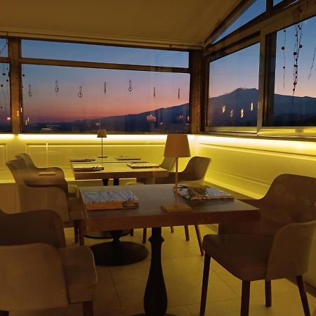 Aly Art Apartment Taormina Duomo, Gulf & Etna View Εξωτερικό φωτογραφία