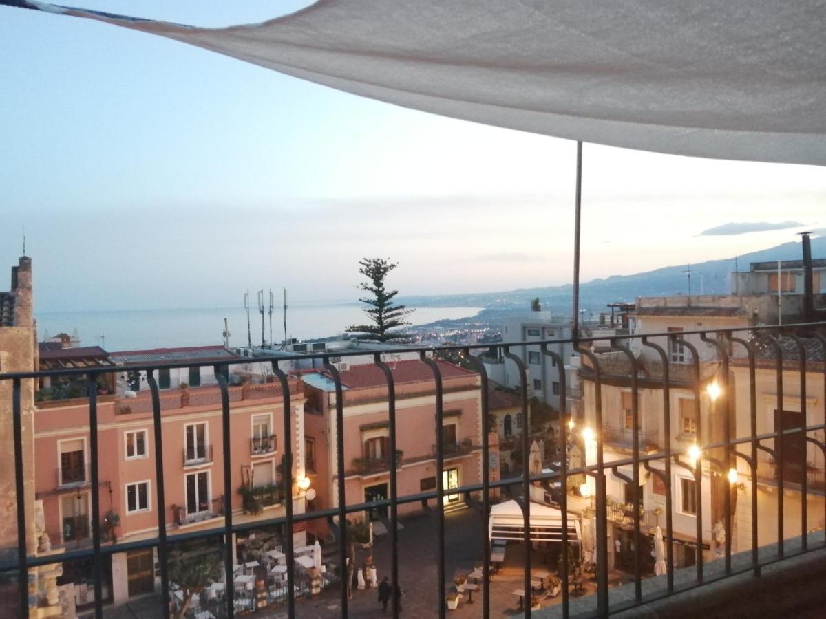 Aly Art Apartment Taormina Duomo, Gulf & Etna View Εξωτερικό φωτογραφία